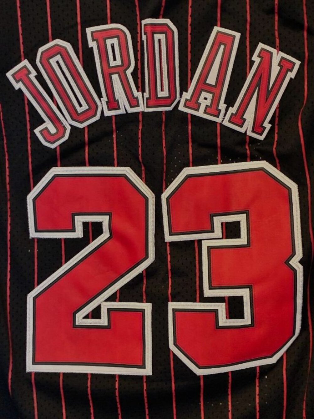Nike Chicago Bulls Michael Jordan #23 Black Pinstripe Swingman Jersey Men's XL - Picture 3 of 10